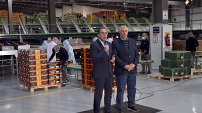 رئيس الوزراء خلال تفقد مشروعات زراعية: التقليل من كمية مياه الري يرفع نسبة التصدير