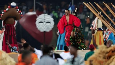 محمد رمضان يثير الجدل في حفل افتتاح كأس الأمم الإفريقية بالهتاف لـ مانديلا