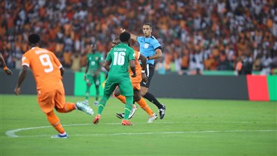 كوت ديفوار تتقدم على غينيا بيساو بهدف فوفانا في الشوط الأول (فيديو وصور)