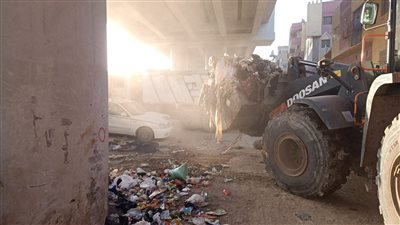 رفع 1500 طن مخلفات ورتش من أسفل محور كمال عامر بالجيزة (صور) 