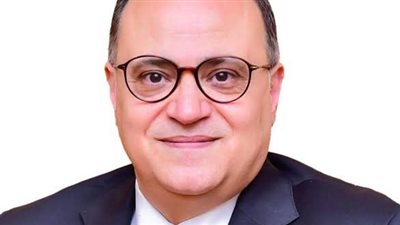 السيرة الذاتية لرئيس هيئة الدواء الجديد علي الغمراوي 