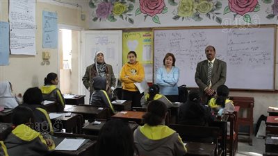 إدارة الأقصر التعليمية تتابع امتحانات الصف الثاني الثانوي بمدرسة السلام للغات (صور)