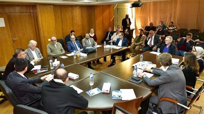 فريق طبي بريطاني يزور مستشفى أمراض وجراحات القلب بعين شمس