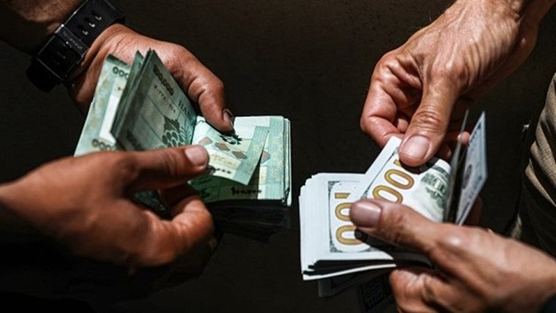 الدولار الأمريكي،