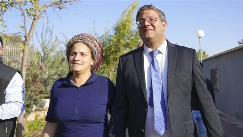 بن غفير وزوجته في