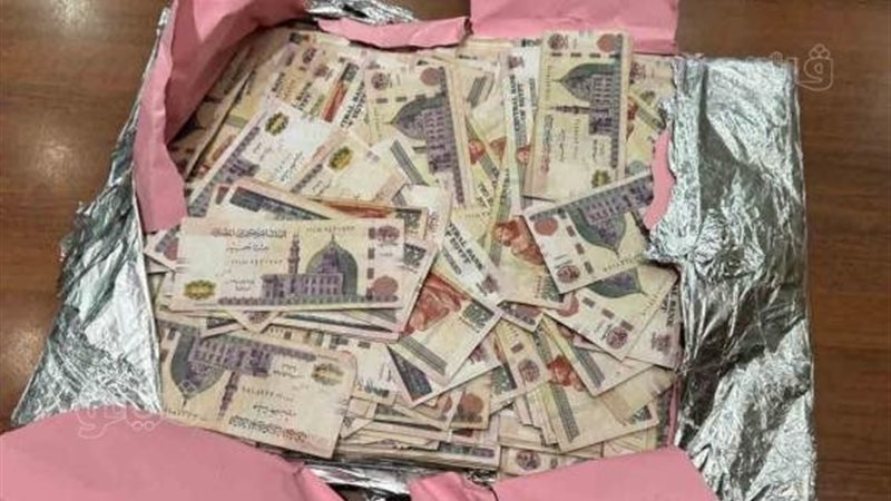 التحفظ علي ٤ هواتف