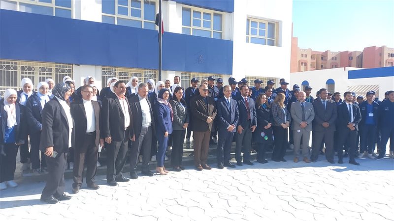 وزير الاتصالات يشارك