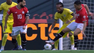 مصر تتأخر 1-2 أمام موزمبيق بعد مرور 75 دقيقة (صور) 