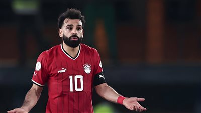 لماذا لا يجرؤ مدرب على تغيير صلاح؟!.. شوقي غريب وعلي ماهر يختلفان (فيديو)