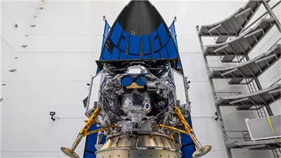 انفجار في مركبة فضائية أمريكية يجبرها على العودة للأرض 