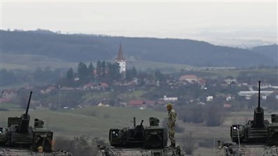 بريطانيا ترسل 20 ألف جندي للمشاركة بمناورة للناتو في أوروبا