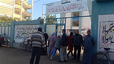 انتظام لجان الامتحانات لطلاب الصف الثاني الثانوي بالدقهلية (فيديو وصور)