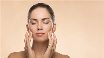 طريقة تحضير الكريم الكوري لتفتيح البشرة وشد التجاعيد 