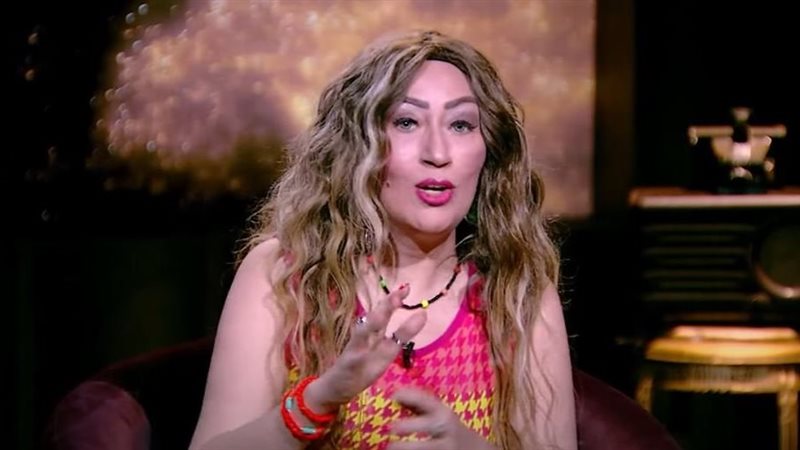 الفنانة إيناس مكي،