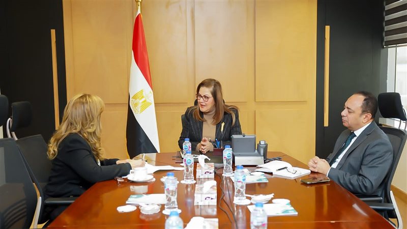 اجتماع الدكتورة هالة