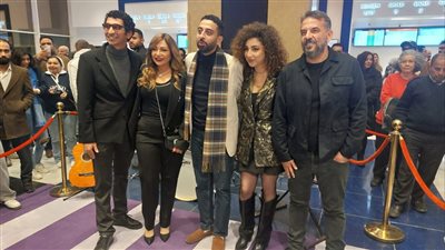 ليلى علوي وشيرين رضا تحتفلان بانطلاق العرض الخاص لفيلمهما 