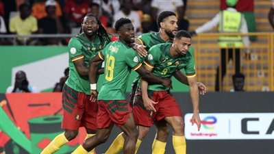 أمم أفريقيا، الكاميرون تفشل في الفوز على غينيا بـ10 لاعبين