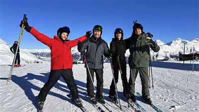 ياسمين صبري وسط الثلوج في أحدث ظهور لها