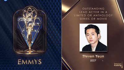  ستيفن يون أفضل ممثل في مسلسل قصير بالإيمي