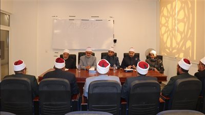 «البحوث الإسلامية» يعقد مقابلة للمتقدمين لاختيار مدير الدعوة في البحيرة والوادي الجديد 