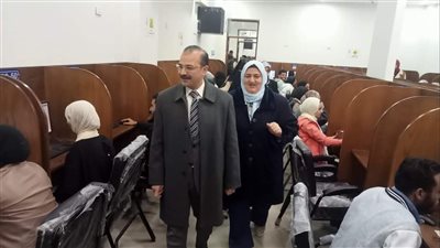 جامعة بنها تتابع امتحانات كلية التمريض بمركز الاختبارات الإلكترونية