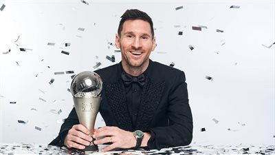 مدرب منتخب ألمانيا يتجاهل ميسي في اختيارات ذا بيست