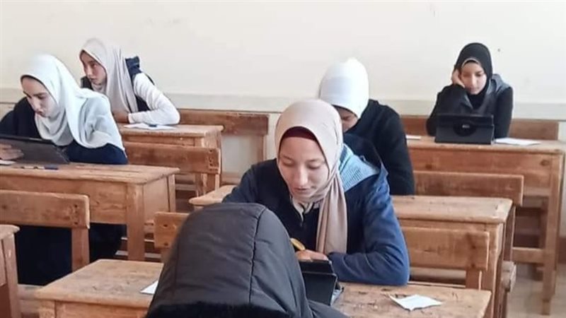 طلاب الشهادة الإعدادية،