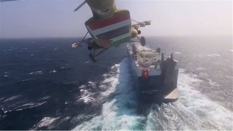 السفن في البحر الاحمر،