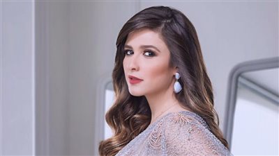 مسيرة ياسمين عبد العزيز في السينما، البداية قبل 24 عامًا وتغيبت 6 سنوات 