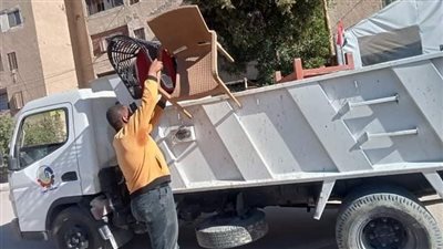 رفع 712 حالة إشغال طريق مخالف بالبحيرة (صور)