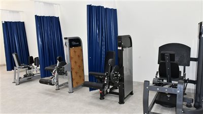 رئيس جامعة القناة يُوجه بسرعة الانتهاء من لائحة العلاج الطبيعي(صور)