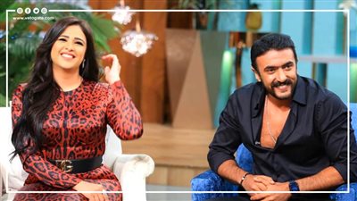 من روحي وتاج الراس للانفصال.. قصة الحب وليالي الرومانسية بين ياسمين عبد العزيز وأحمد العوضي (فيديوجراف)