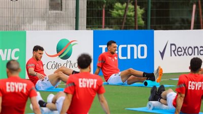 أغان وطنية داخل فندق إقامة المنتخب بأبيدجان 