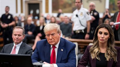 ما لحقش يفرح، ترامب يمثل أمام محكمة في نيويورك بتهمة التشهير