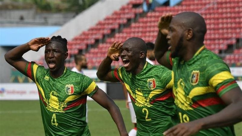 منتخب مالي، فيتو