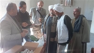 جامعة القناة تنظم قافلة شاملة لقرية أم عزام في الإسماعيلية (صور) 