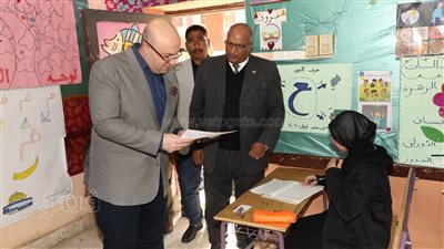 في يومها الأول، محافظ بني سويف يتفقد لجان امتحانات الشهادة الإعدادية