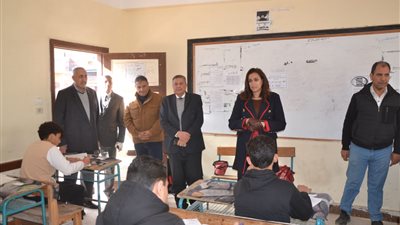 نائب محافظ البحيرة تتفقد سير إمتحانات الشهادة الإعدادية (صور)