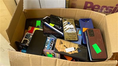 حظر دخول الهواتف للجان امتحانات الشهادة الإعدادية في بورسعيد (صور)