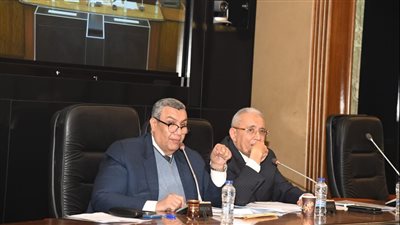 تباع على القهاوي بعد التخصيص، وكيل خطة البرلمان يثير أزمة التلاعب في حجز أراضي الإسكان 