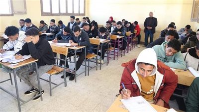 متابعة لحظية من مديري الإدارات التعليمية لامتحانات الشهادة الإعدادية بالوادي الجديد