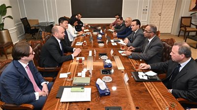 مسئولو وزارة الإسكان يبحثون مجالات التعاون المشترك مع ممثلي بنك التنمية الجديد