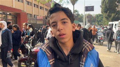 طلاب الشهادة الإعدادية بالجيزة عن امتحان الجبر: في مستوى الطالب المتوسط (فيديو وصور)