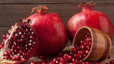 فوائد الرمان، يحارب الشيخوخة والالتهابات والسرطان ويقلل التوتر 