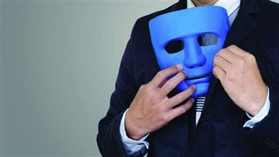 على طريقة نيكولاس كيدج، طبيب عربي 