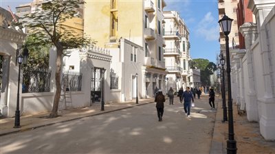 محافظ الإسكندرية يتفقد أعمال تطوير شارع النبي دانيال (صور)