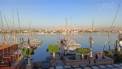 أجواء صافية، انتظام رحلات البالون الطائر وحركتي الملاحة الجوية والنهرية بالأقصر(فيديو)