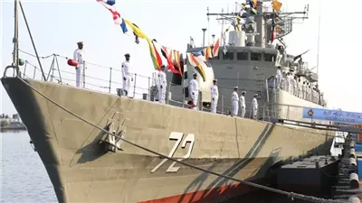 طهران: المدمرة ألبرز موجودة في البحر الأحمر لمرافقة السفن التجارية الإيرانية