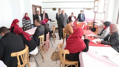 وكيل تعليم الوادي الجديد يؤكد على معايير الشفافية بكنترول تقدير الدرجات للإعدادية 