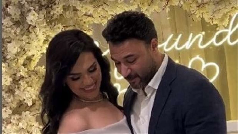 محمد العمروسي ومي